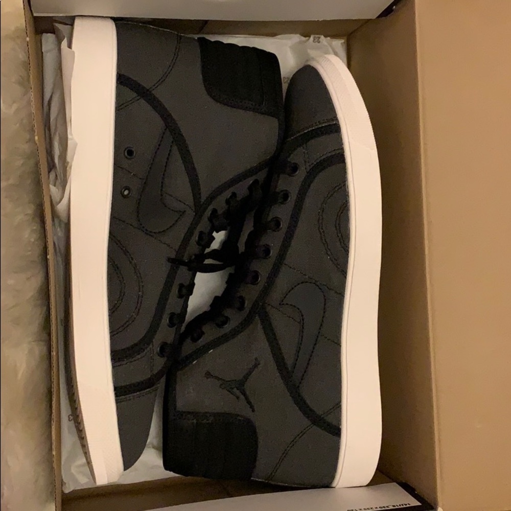 NIB Air Jordan Sky High